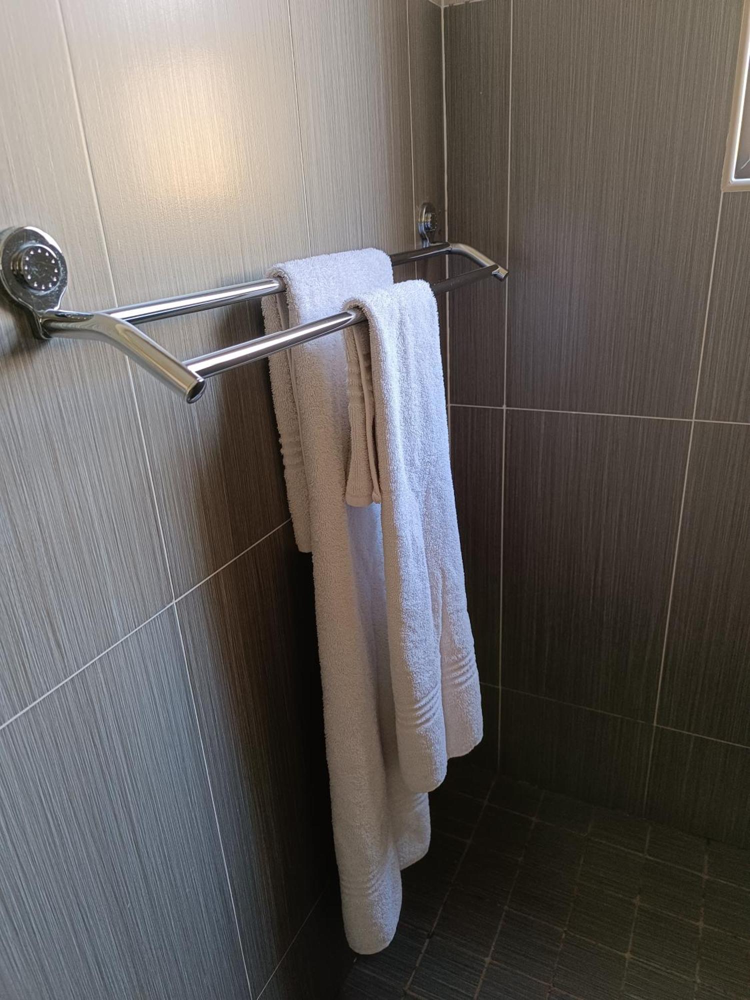 Jacaranda Hotell Harare Exteriör bild